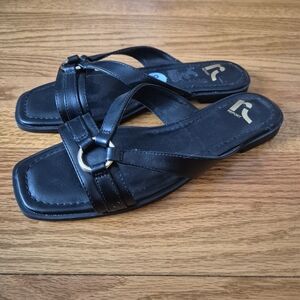 Report  Elegant Black Faux  Leather Sandals, size 8,5 NWOB